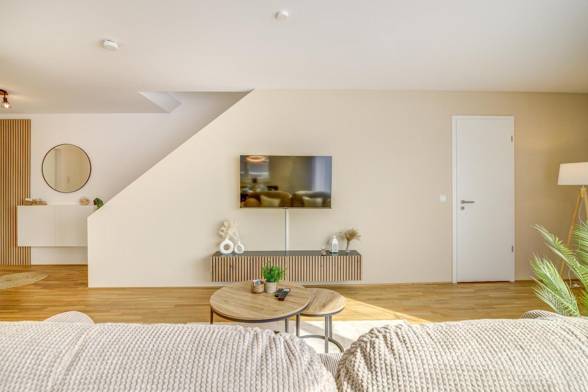 Exklusive 3-Zimmer Luxus-Maisonette In Hochheim - Naehe Frankfurt Flughafen, Wiesbaden Und Mainz Hochheim am Main Exterior foto